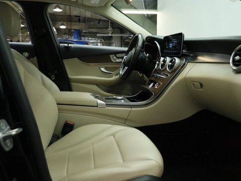 Used 2021 Mercedes-Benz C 300 4MATIC Sedan w/ Premium Package image 22