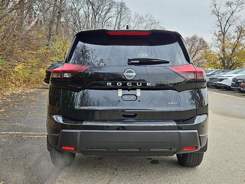 New 2026 Nissan Rogue SV image 5