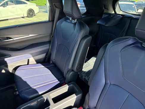 New 2026 INFINITI QX60 Sport AWD/4WD image 23