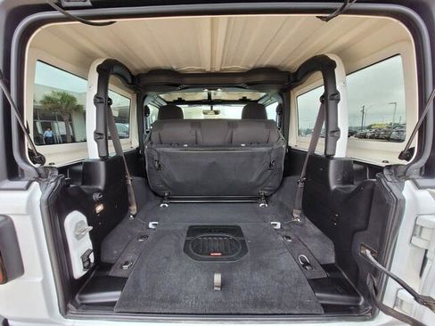 Used 2023 Jeep Wrangler Sport S image 8