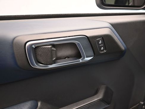 Certified 2025 Ford Bronco Heritage Edition image 10