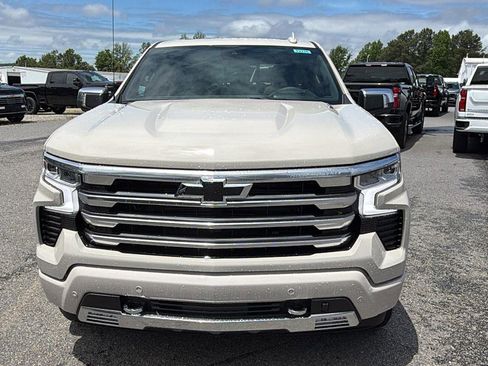 New 2026 Chevrolet Silverado 1500 High Country AWD/4WD image 2