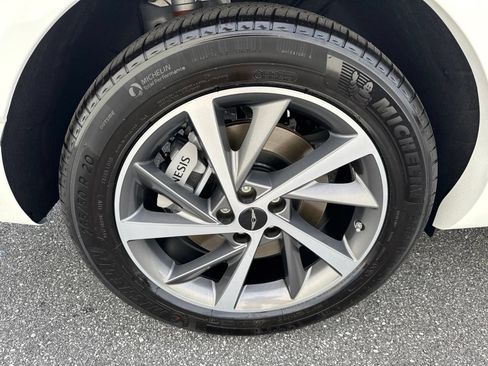 New 2027 Genesis GV80 2.5T Advanced AWD/4WD image 9