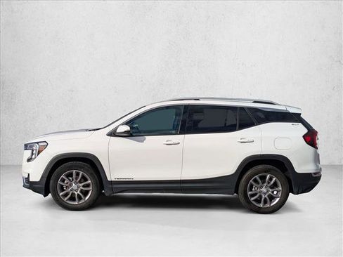 Used 2023 GMC Terrain SLT image 9