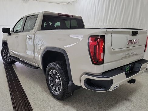 Certified 2026 GMC Sierra 1500 AT4 w/ AT4 Premium Package AWD/4WD image 8