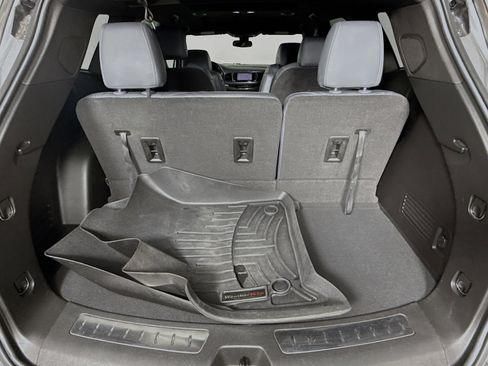 Used 2023 Buick Enclave Essence w/ Experience Buick Package image 35