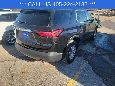 Used 2023 Chevrolet Traverse LT image 11
