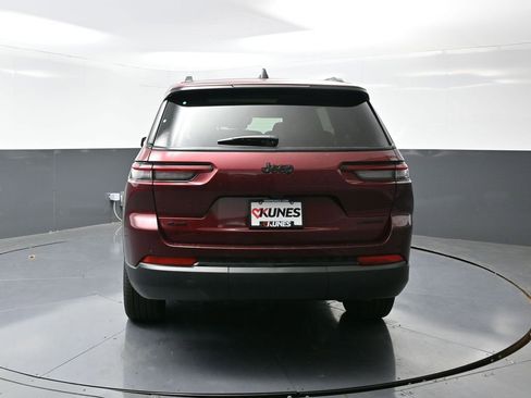 New 2025 Jeep Grand Cherokee L Limited w/ Black Appearance Package image 8