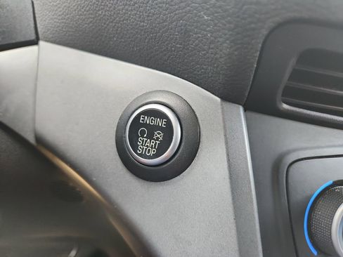 Used 2019 Ford Escape SE image 30