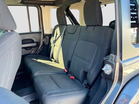 Used 2018 Jeep Wrangler Unlimited Sahara w/ Safety Group image 22