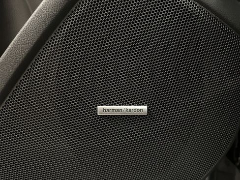 Used 2021 Subaru Forester Touring image 19