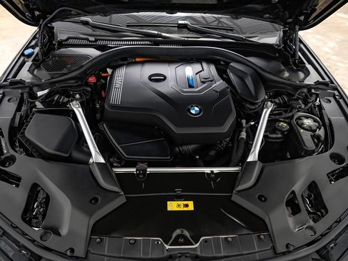 Used 2023 BMW 530e RWD image 48
