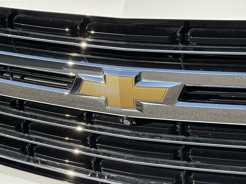 Used 2022 Chevrolet Suburban LT w/ Luxury Package AWD/4WD image 30