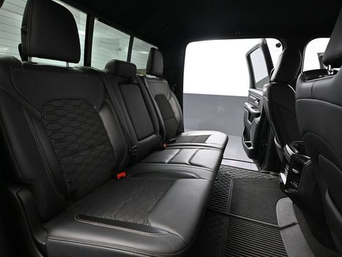 Used 2019 RAM 1500 Sport w/ Level 2 Equipment Group AWD/4WD image 46