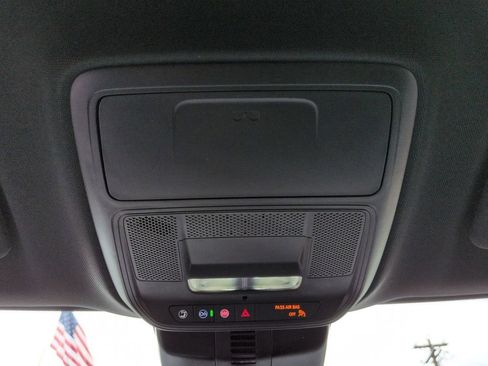 New 2026 Chevrolet Traverse LT w/ Midnight/Sport Edition FWD image 33