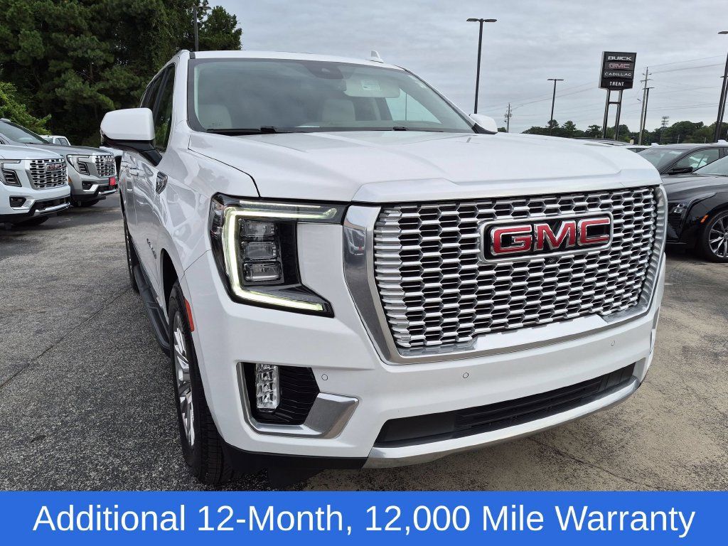 Used 2023 GMC Yukon XL Denali w/ LPO, Floor Liner Package AWD/4WD image 5