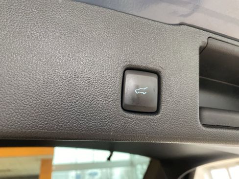 Used 2023 Ford Escape Platinum image 30