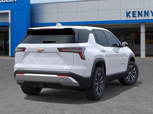 New 2027 Chevrolet Equinox LT FWD image 4