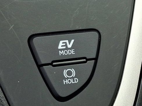 Used 2023 Lexus UX 250h AWD w/ Accessory Package (Z2) image 24