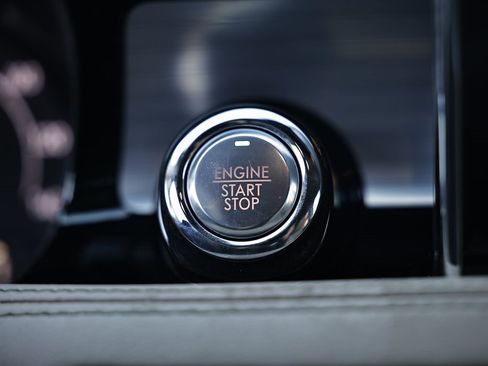 Used 2021 Lincoln Corsair FWD w/ Premium Package image 33