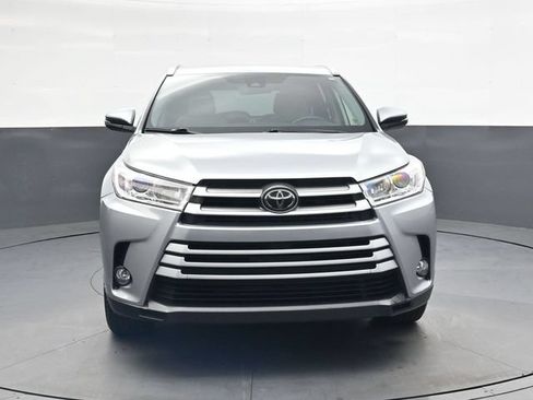 Used 2018 Toyota Highlander XLE FWD image 10