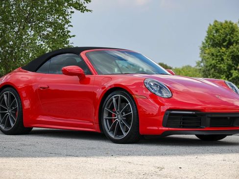 Certified 2024 Porsche 911 Cabriolet image 40
