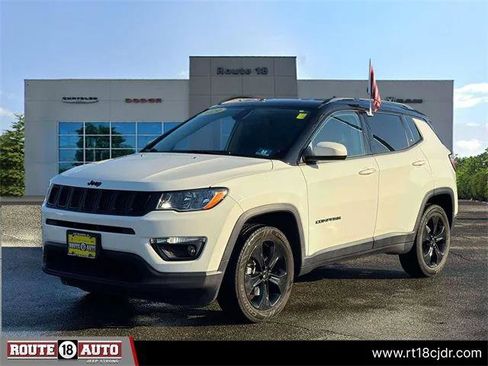 Certified 2019 Jeep Compass Latitude image 2