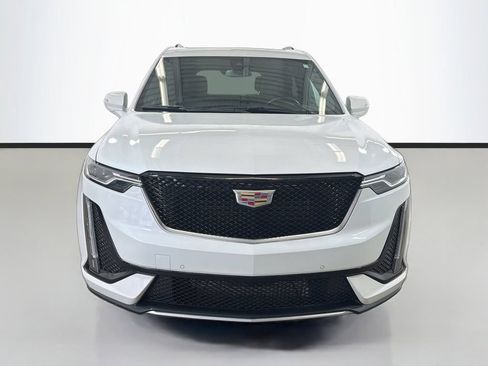 Used 2024 Cadillac XT6 Sport AWD/4WD image 2