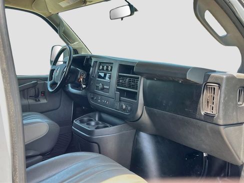 Used 2023 GMC Savana 2500 w/ Driver Convenience Package RWD image 23