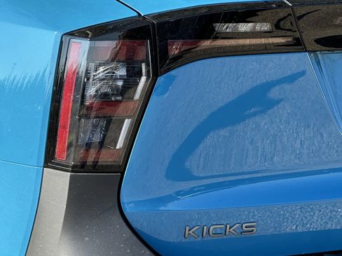 New 2026 Nissan Kicks SR image 16