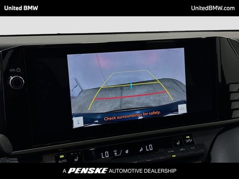 Used 2025 Toyota Camry XSE FWD image 9