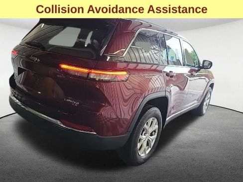 Used 2023 Jeep Grand Cherokee Limited AWD/4WD image 8