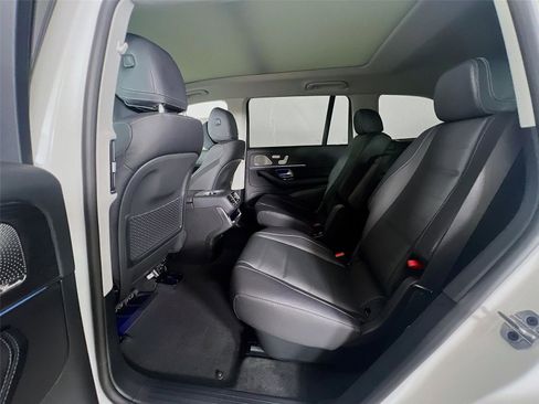 New 2026 Mercedes-Benz GLS 450 4MATIC image 21