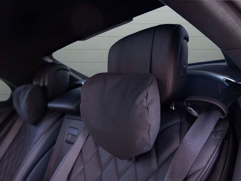 Used 2022 Mercedes-Benz S 580 4MATIC Sedan w/ AMG Line Package image 61