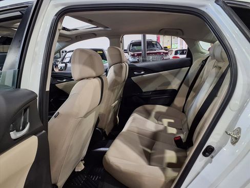 Used 2019 Honda Civic EX image 19