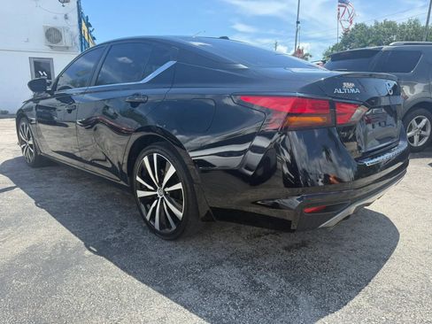 Used 2022 Nissan Altima 2.5 SR FWD image 7