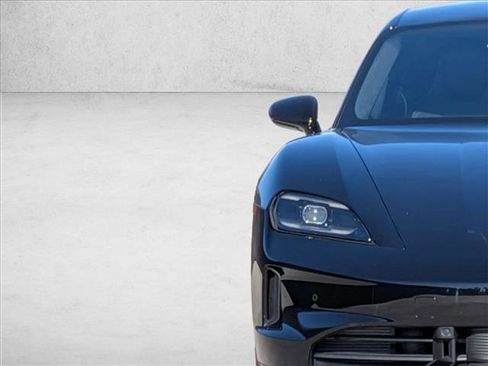 New 2025 Porsche Taycan GTS image 12