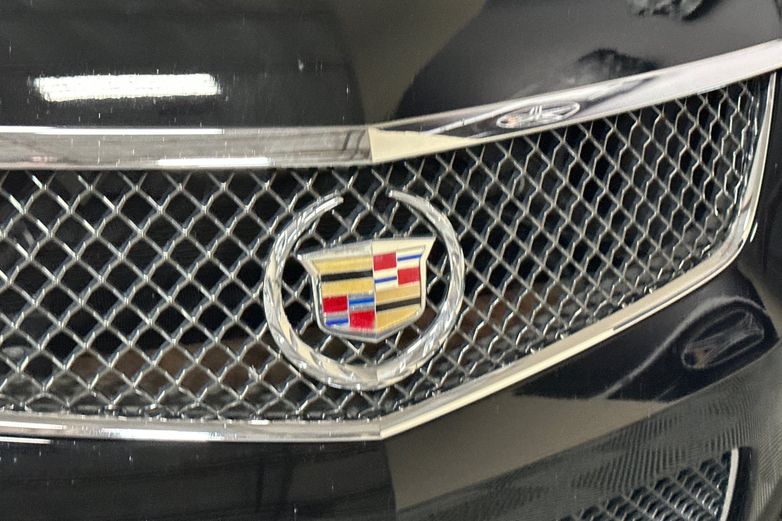 Used 2013 Cadillac CTS V w/ Wood Trim Package RWD image 39