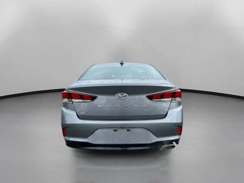 Used 2018 Hyundai Sonata SE w/ Cargo Package FWD image 11