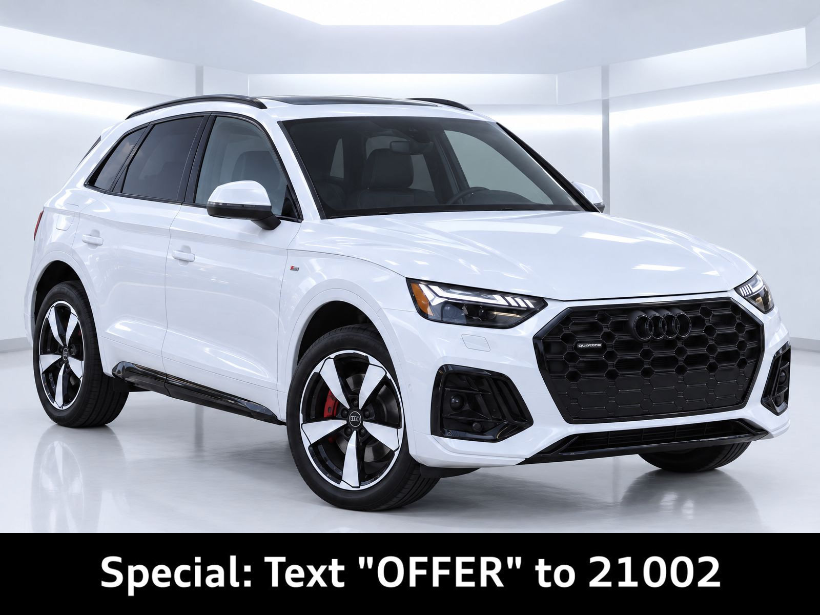 Certified 2024 Audi Q5 2.0T Prestige w/ Prestige Package AWD/4WD image 2