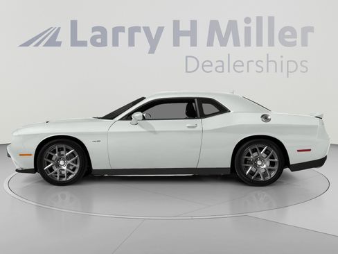 Used 2015 Dodge Challenger R/T w/ Quick Order Package 28B R/T RWD image 6