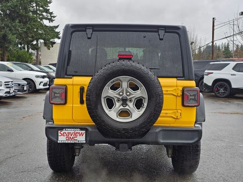 Used 2021 Jeep Wrangler Sport S image 6