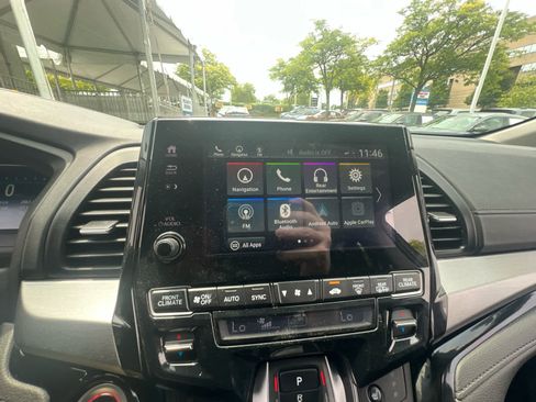 Used 2023 Honda Odyssey Touring image 25