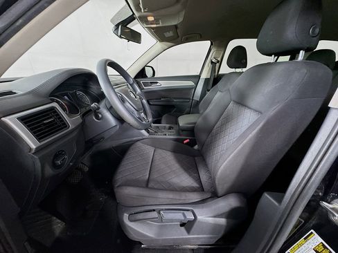 Used 2019 Volkswagen Atlas S image 23