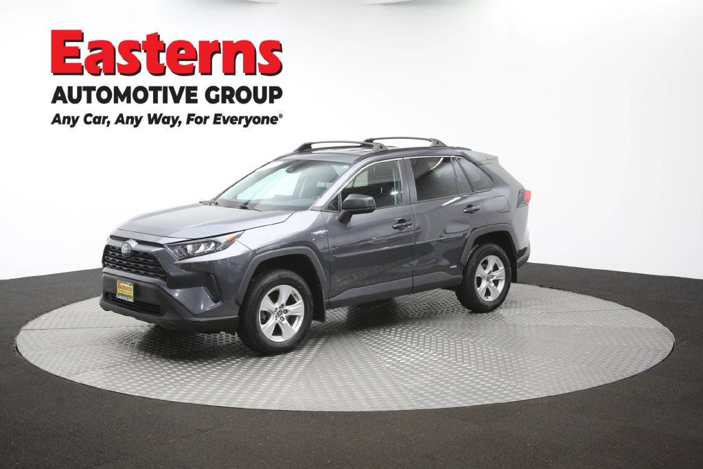 Used 2021 Toyota RAV4 LE w/ Carpet Mat Package (TMS) AWD/4WD image 59
