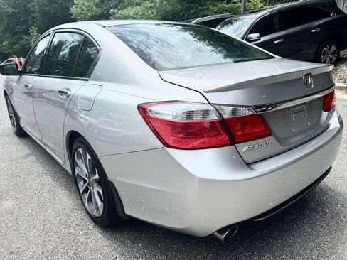 Used 2013 Honda Accord Sport image 5