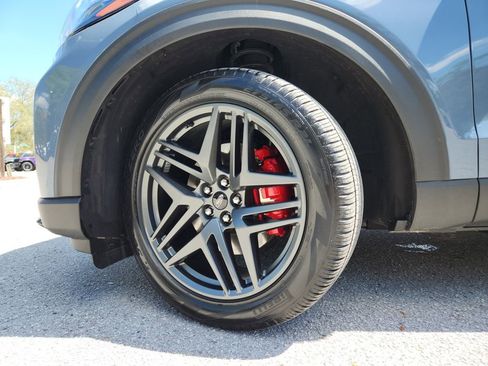 Used 2025 Ford Explorer ST image 35