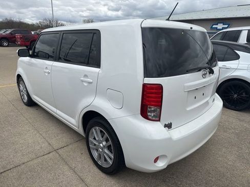 Used 2012 Scion xB image 4