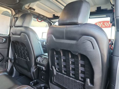 Used 2020 Jeep Gladiator Rubicon image 16