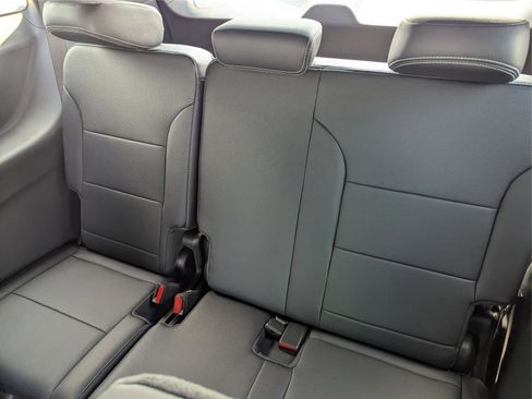 New 2025 Chevrolet Suburban Premier image 43